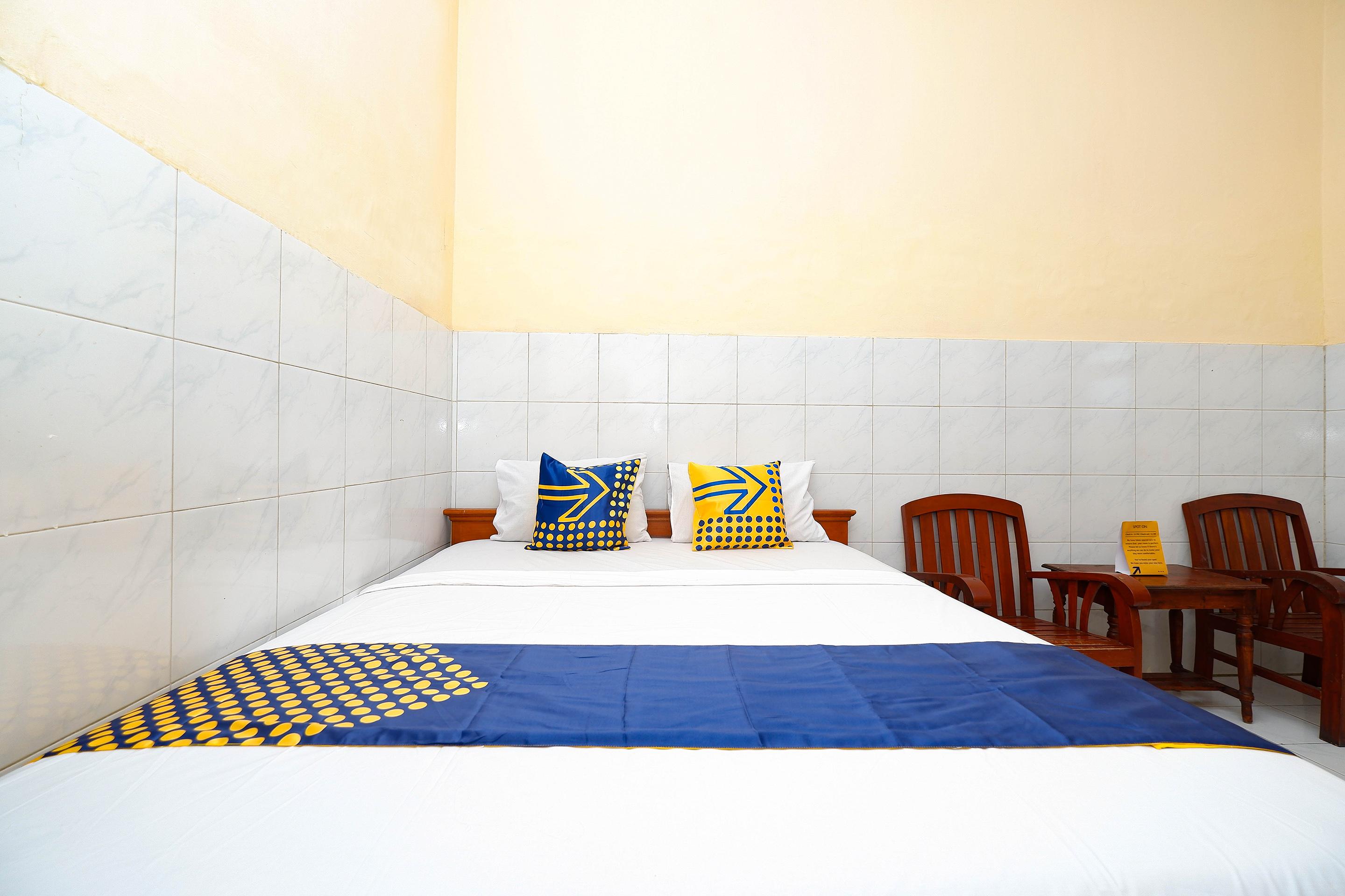 Spot On 2011 Hotel Mekar Sari Surakarta  Экстерьер фото